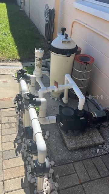 Active With Contract: $625,000 (4 beds, 2 baths, 1888 Square Feet)