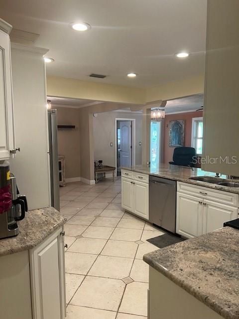 Active With Contract: $625,000 (4 beds, 2 baths, 1888 Square Feet)