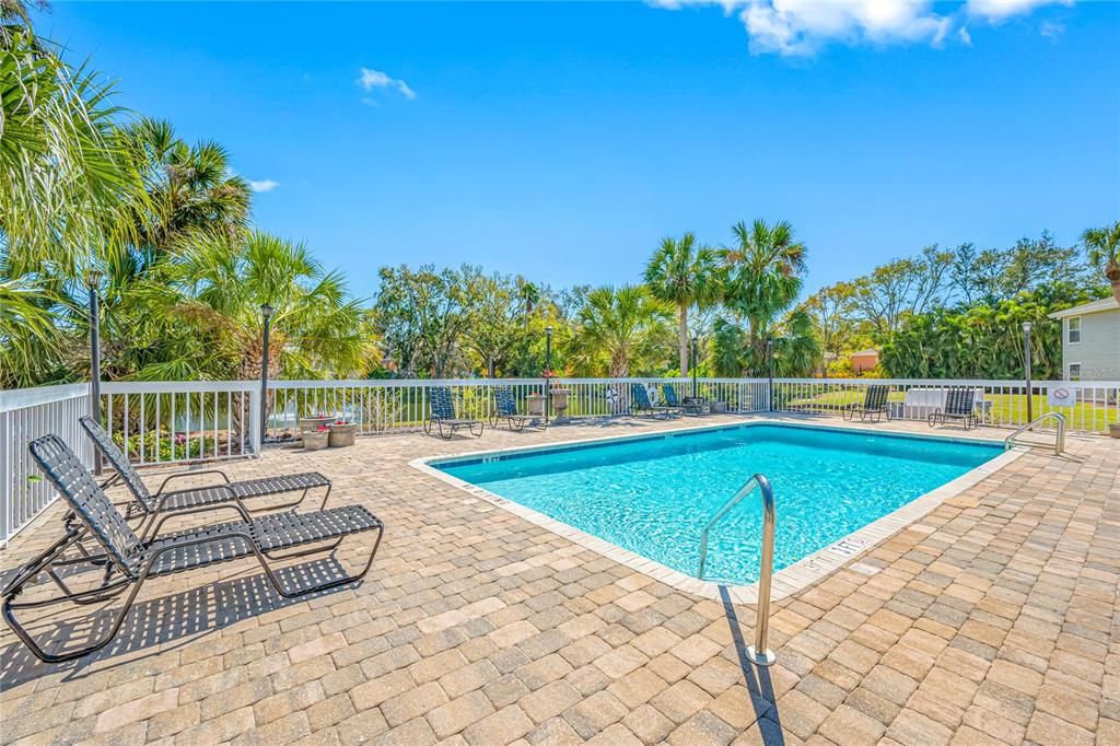 For Rent: $1,499 (2 beds, 2 baths, 1000 Square Feet)