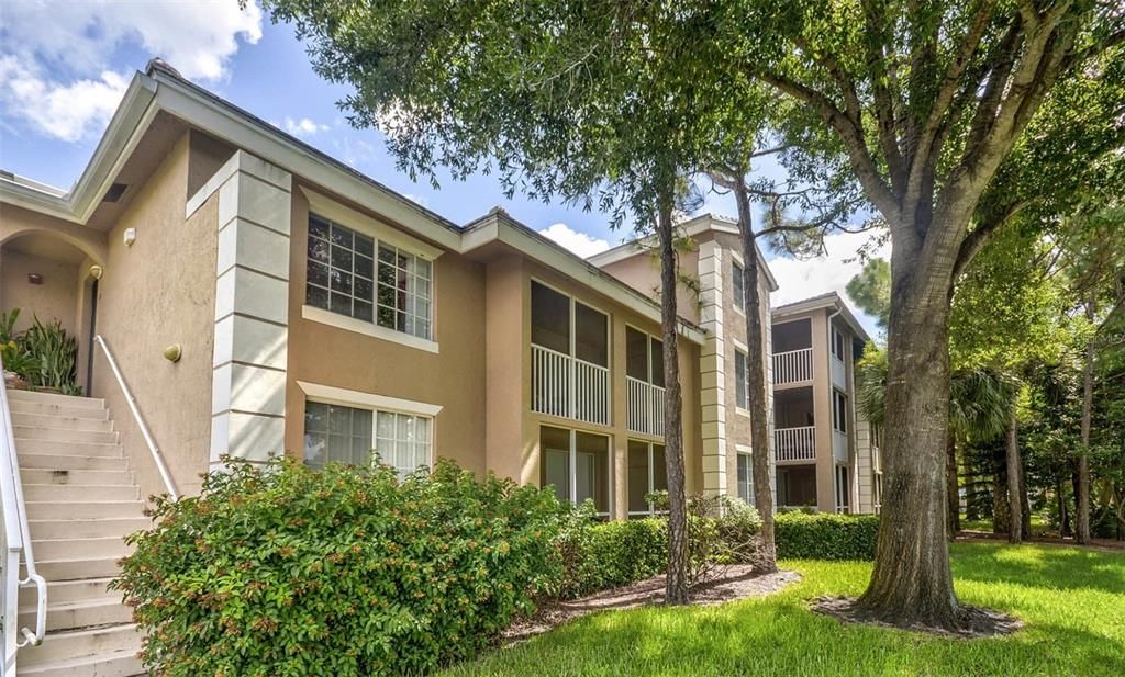 For Rent: $1,920 (2 beds, 2 baths, 1085 Square Feet)