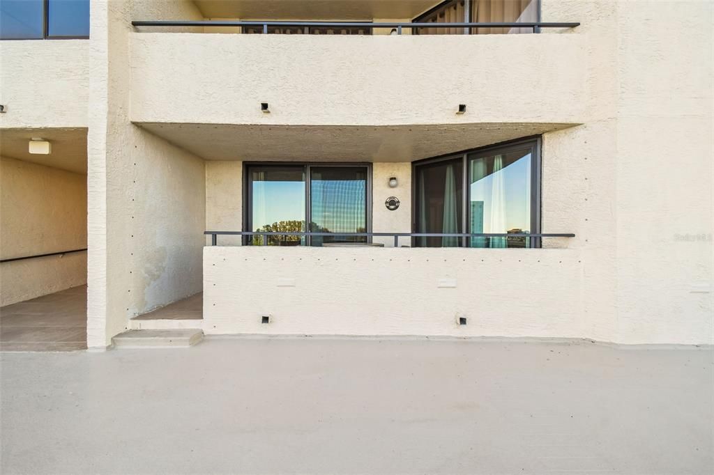 For Sale: $309,900 (2 beds, 2 baths, 950 Square Feet)