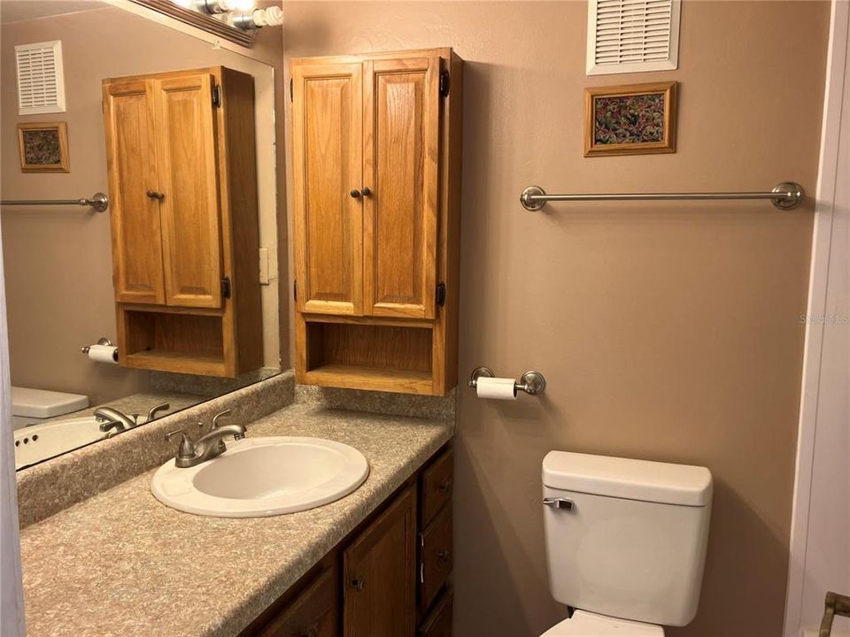 出租: $1,450 (1 贝兹, 1 浴室, 720 平方英尺)