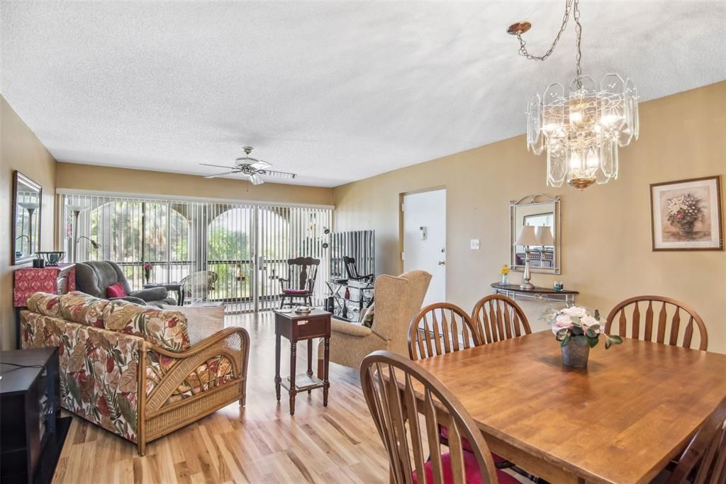 出租: $1,450 (1 贝兹, 1 浴室, 720 平方英尺)