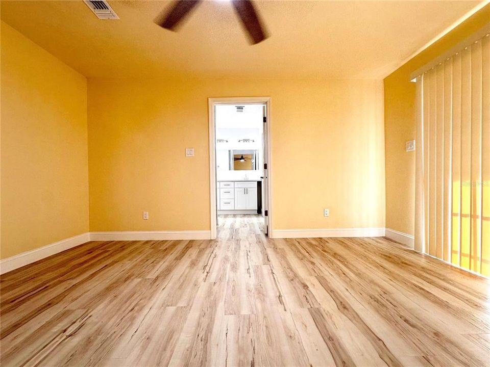 На продажу: $325,000 (3 спален, 2 ванн, 1320 Квадратных фут)