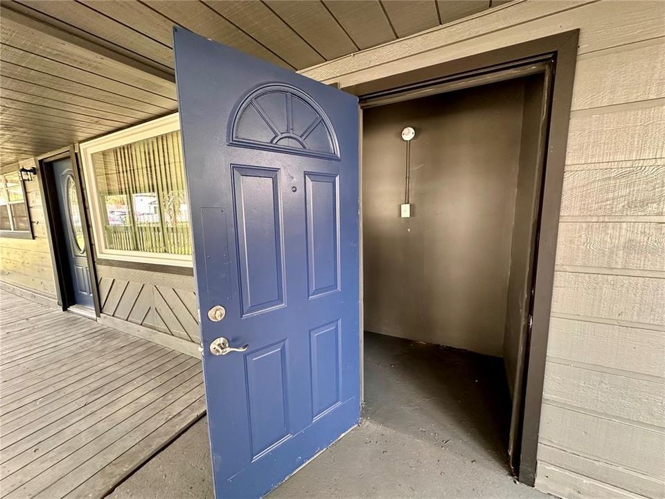 На продажу: $325,000 (3 спален, 2 ванн, 1320 Квадратных фут)