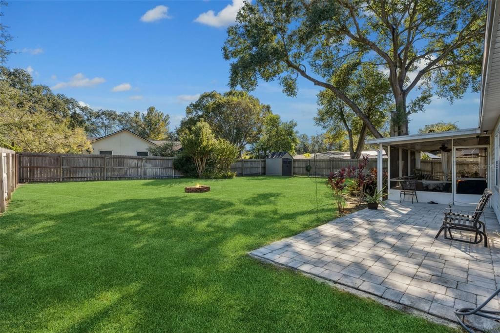 Active With Contract: $359,900 (3 beds, 2 baths, 1548 Square Feet)