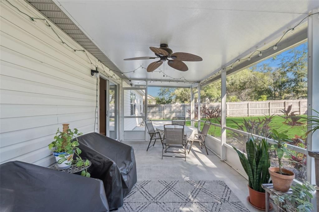 Active With Contract: $359,900 (3 beds, 2 baths, 1548 Square Feet)