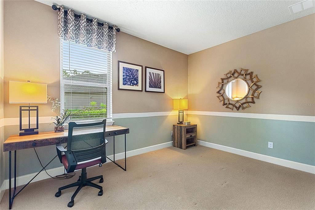 Active With Contract: $412,000 (3 beds, 3 baths, 2036 Square Feet)