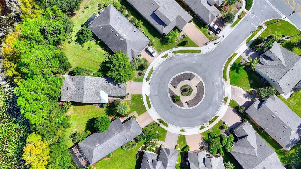 Active With Contract: $412,000 (3 beds, 3 baths, 2036 Square Feet)