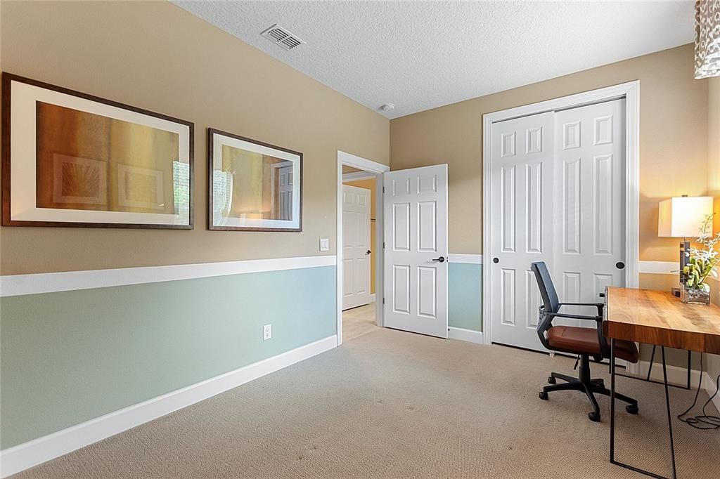 Active With Contract: $412,000 (3 beds, 3 baths, 2036 Square Feet)