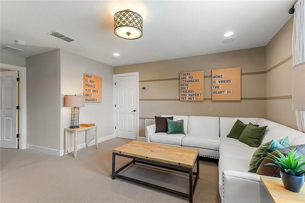 Active With Contract: $412,000 (3 beds, 3 baths, 2036 Square Feet)