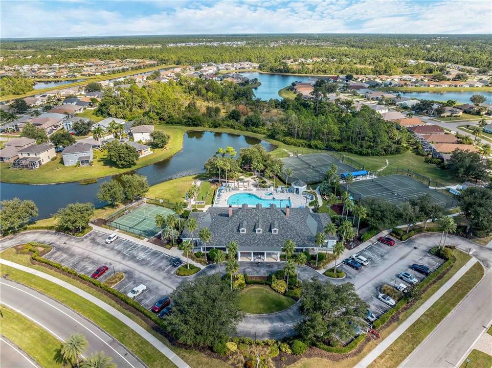 For Sale: $669,000 (5 beds, 3 baths, 2830 Square Feet)