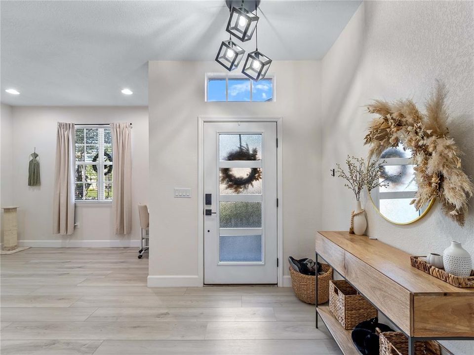 For Sale: $669,000 (5 beds, 3 baths, 2830 Square Feet)