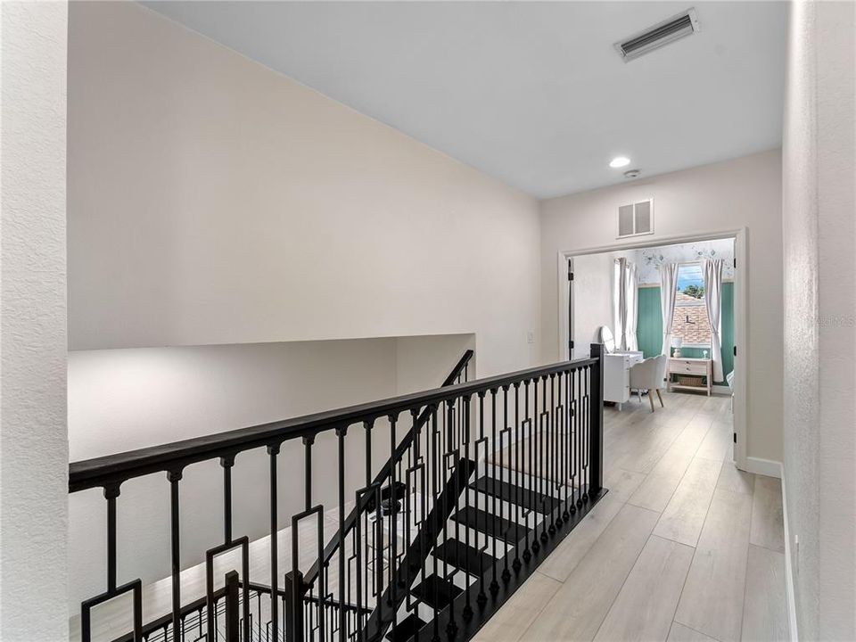 For Sale: $669,000 (5 beds, 3 baths, 2830 Square Feet)