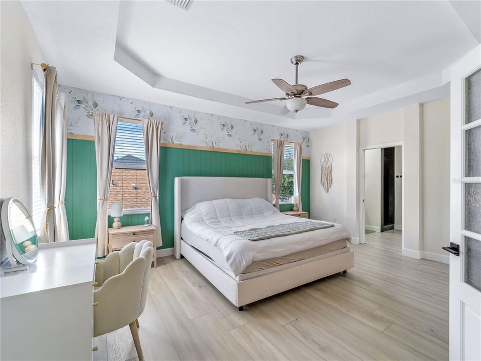 For Sale: $669,000 (5 beds, 3 baths, 2830 Square Feet)