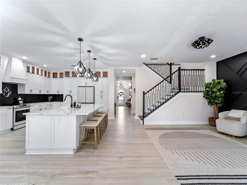 For Sale: $669,000 (5 beds, 3 baths, 2830 Square Feet)