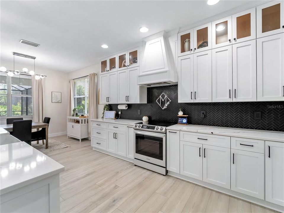 For Sale: $669,000 (5 beds, 3 baths, 2830 Square Feet)