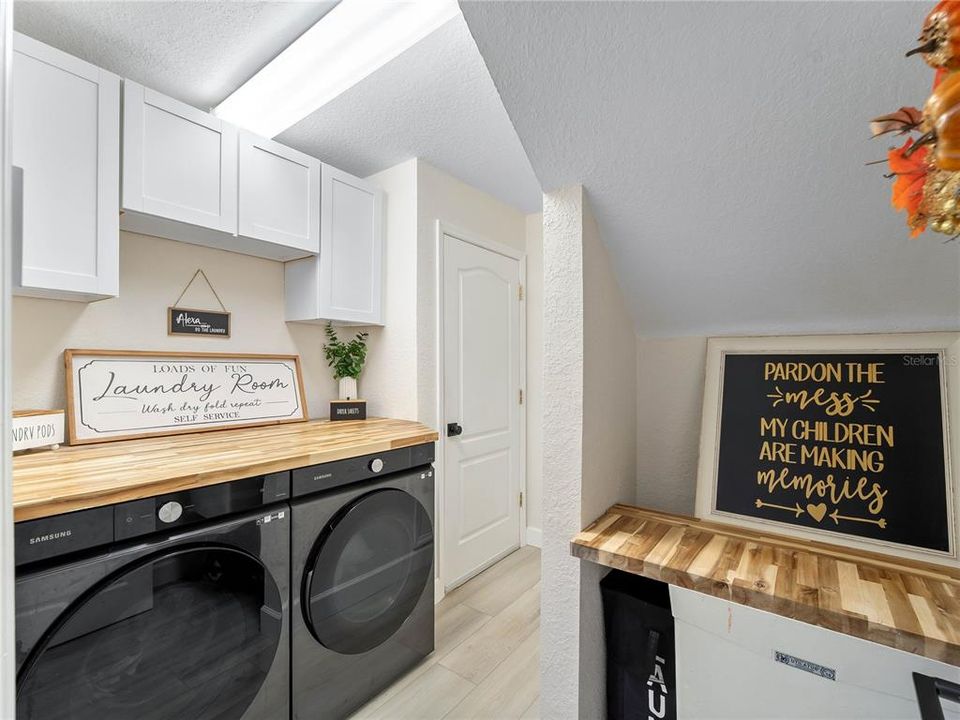 For Sale: $669,000 (5 beds, 3 baths, 2830 Square Feet)