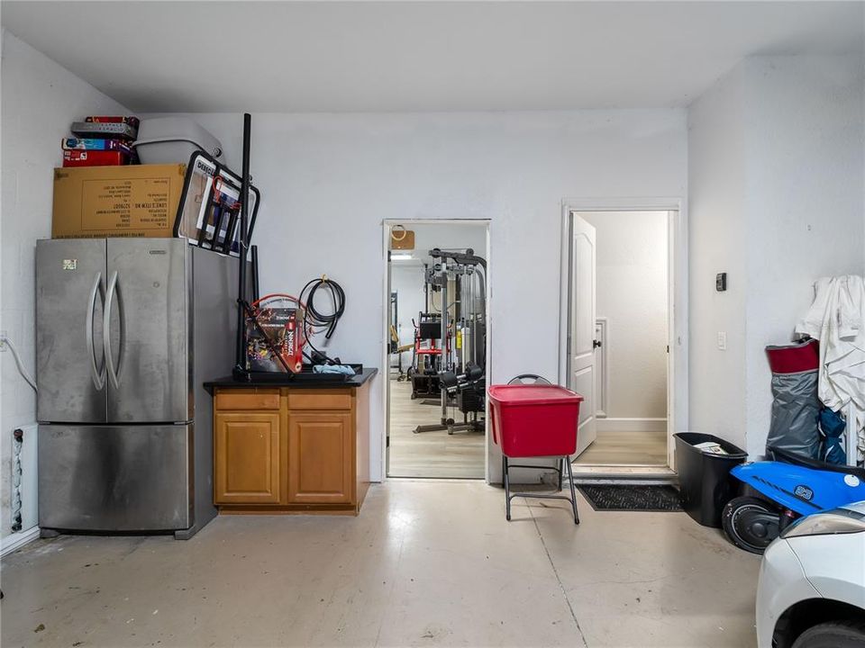 For Sale: $669,000 (5 beds, 3 baths, 2830 Square Feet)