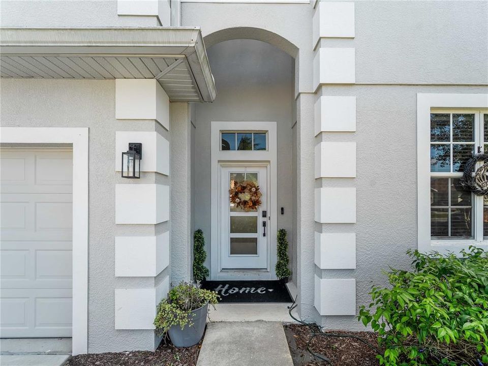 For Sale: $669,000 (5 beds, 3 baths, 2830 Square Feet)