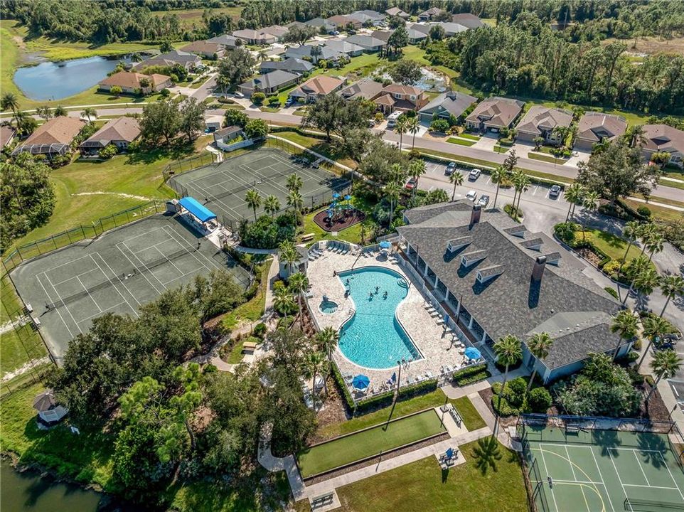 For Sale: $669,000 (5 beds, 3 baths, 2830 Square Feet)