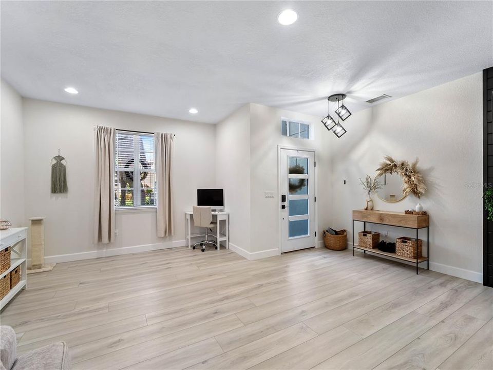 For Sale: $669,000 (5 beds, 3 baths, 2830 Square Feet)