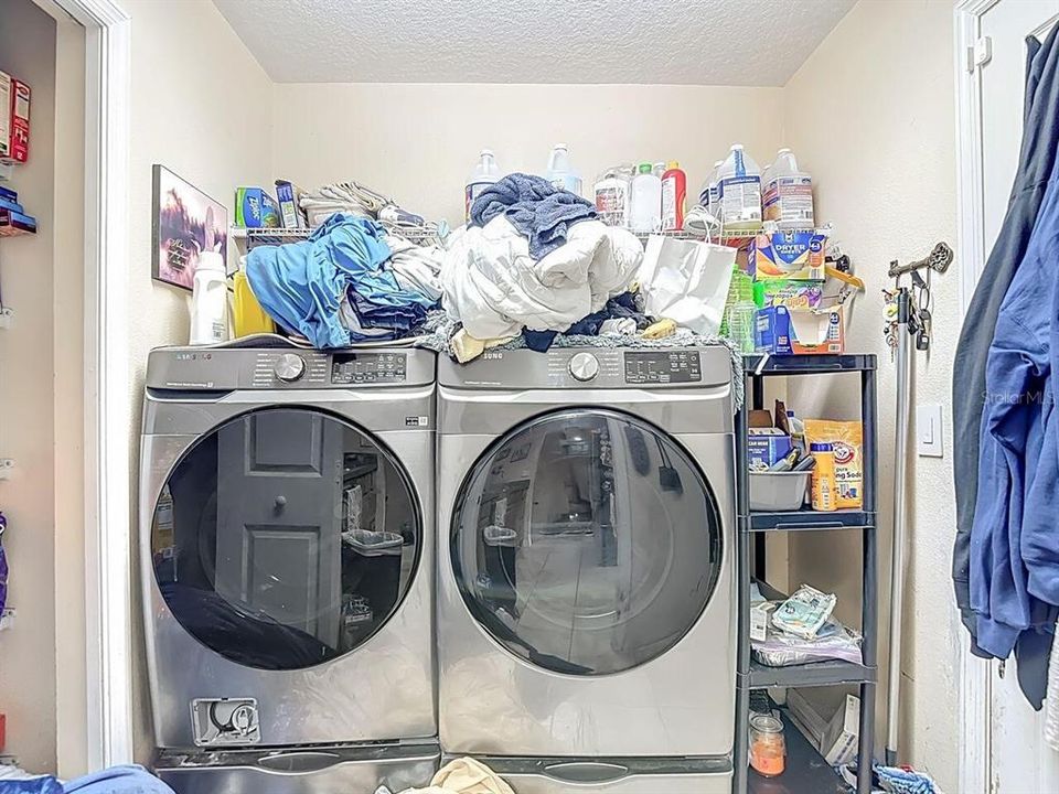 Activo con contrato: $278,000 (3 camas, 2 baños, 1254 Pies cuadrados)