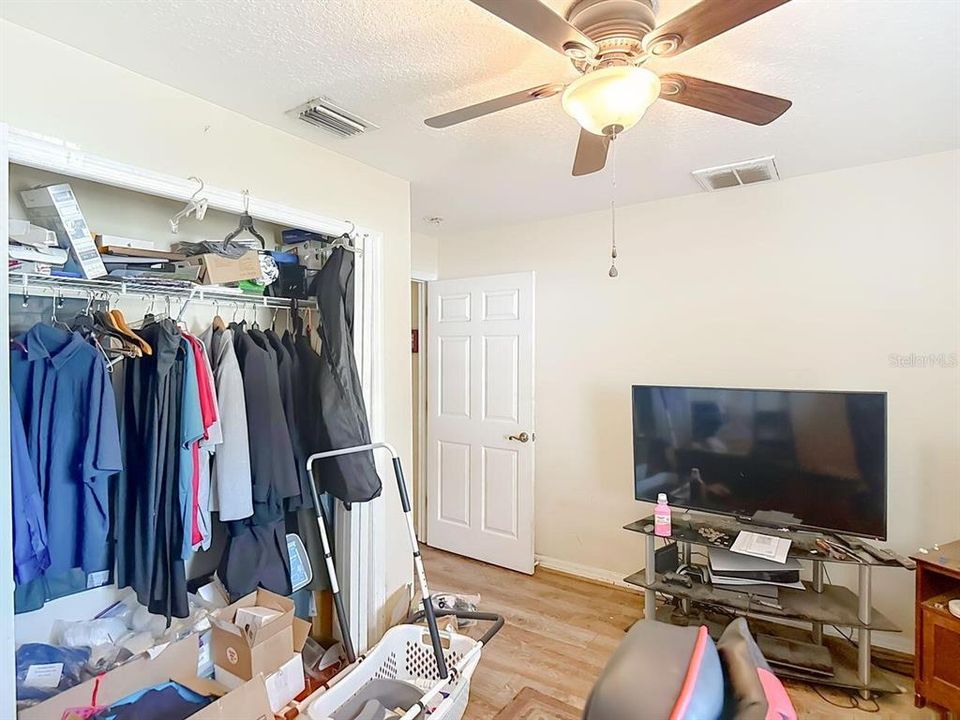 Activo con contrato: $278,000 (3 camas, 2 baños, 1254 Pies cuadrados)