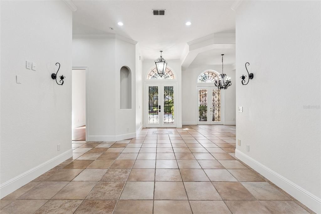 待售: $1,295,000 (5 贝兹, 5 浴室, 3845 平方英尺)