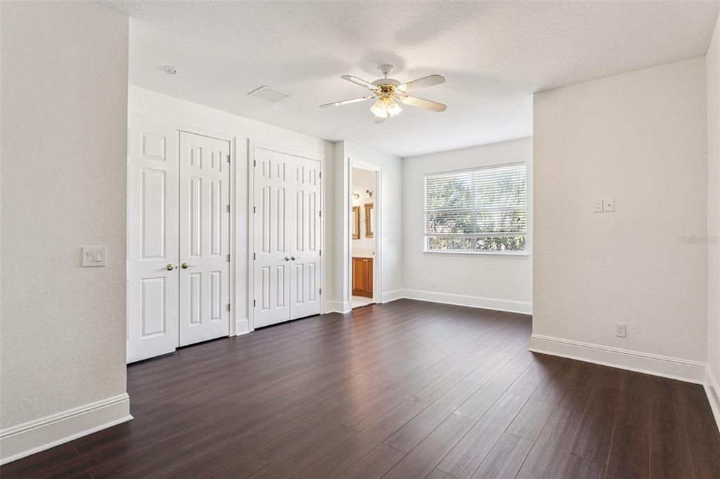 待售: $1,295,000 (5 贝兹, 5 浴室, 3845 平方英尺)