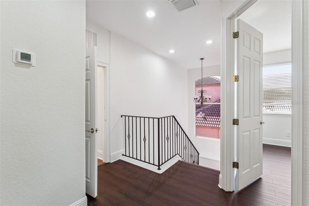 待售: $1,295,000 (5 贝兹, 5 浴室, 3845 平方英尺)