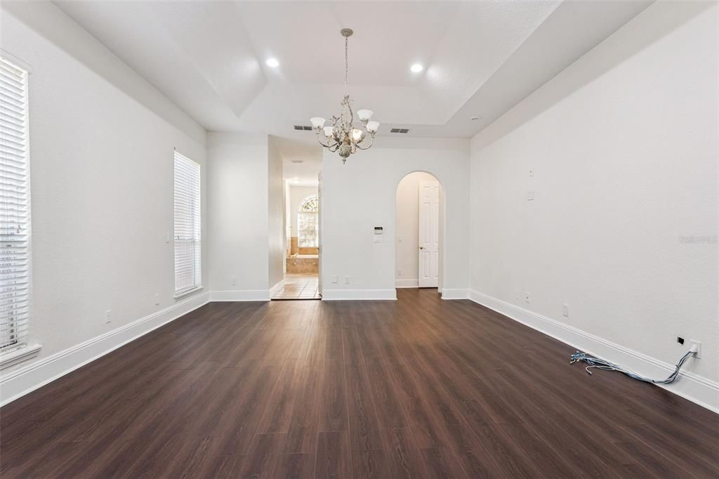 待售: $1,295,000 (5 贝兹, 5 浴室, 3845 平方英尺)