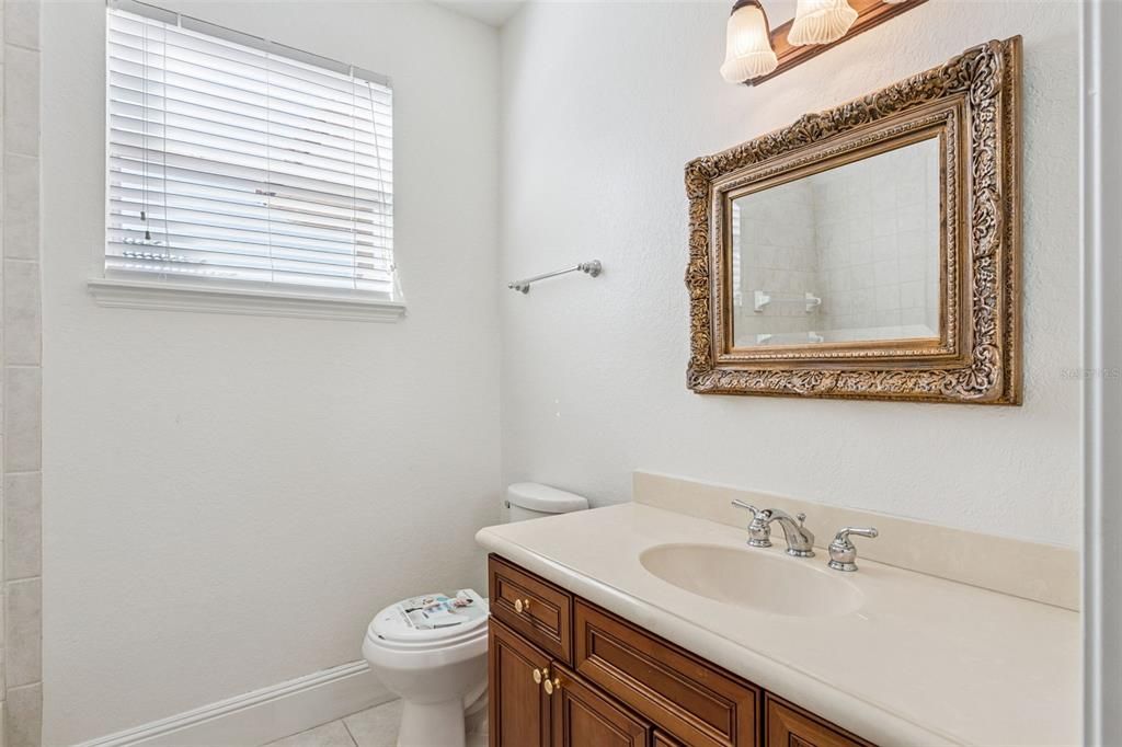 待售: $1,295,000 (5 贝兹, 5 浴室, 3845 平方英尺)