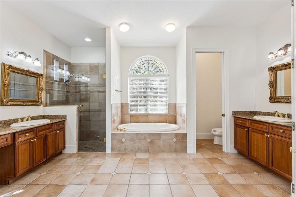 待售: $1,295,000 (5 贝兹, 5 浴室, 3845 平方英尺)