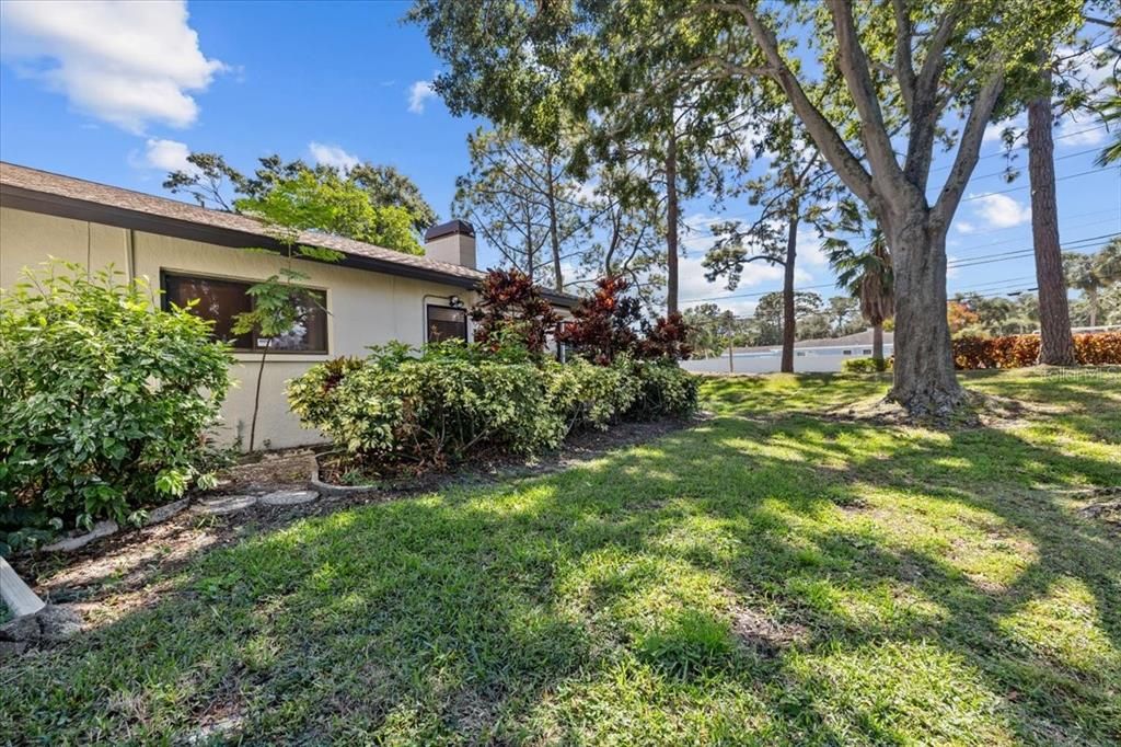 For Sale: $290,000 (2 beds, 2 baths, 1312 Square Feet)