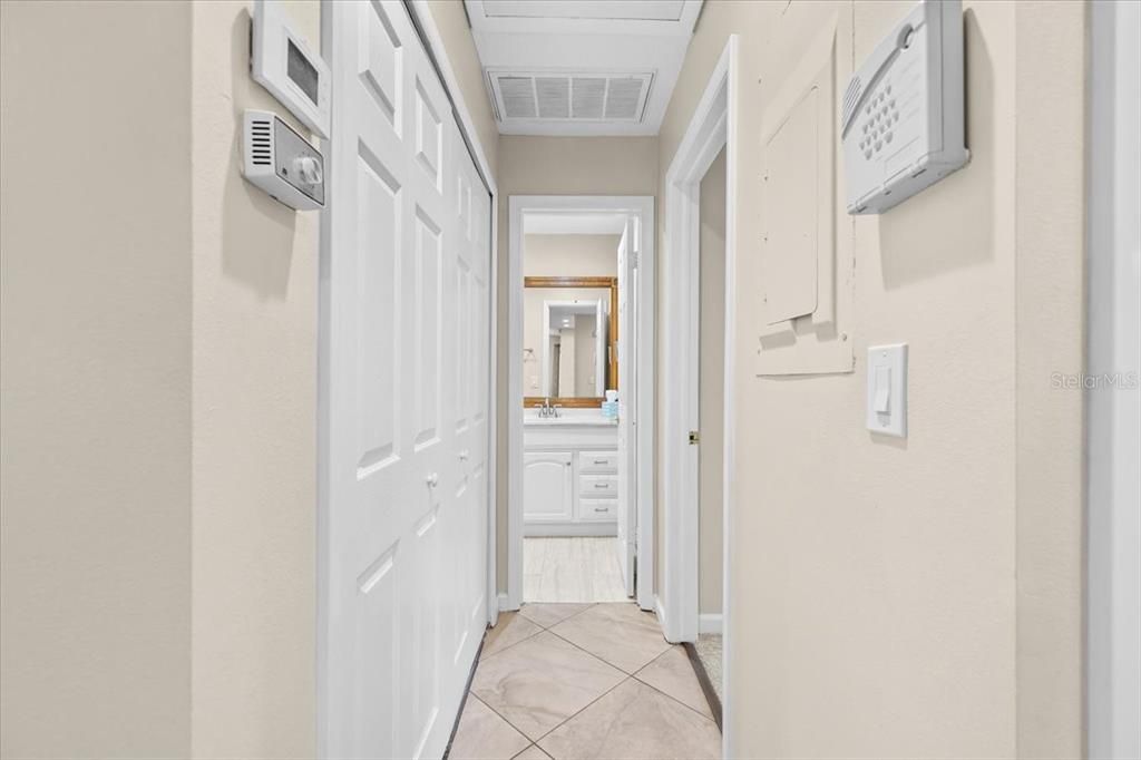 For Sale: $290,000 (2 beds, 2 baths, 1312 Square Feet)