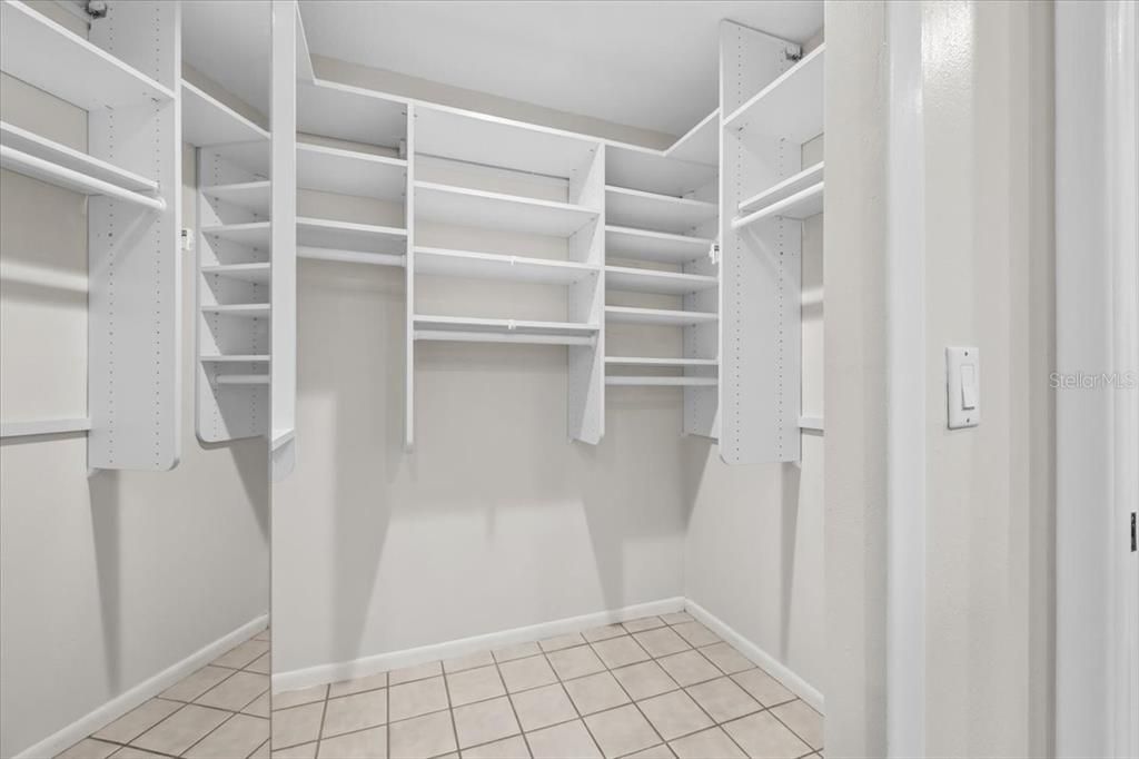 For Sale: $290,000 (2 beds, 2 baths, 1312 Square Feet)