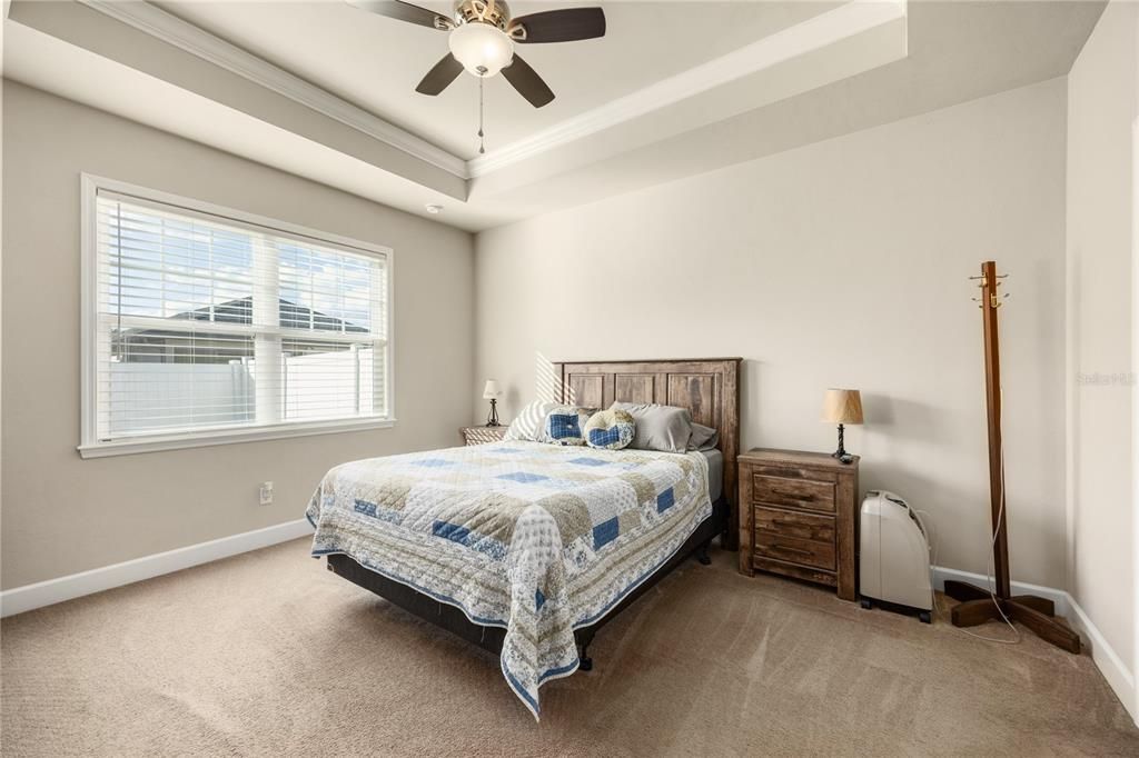 待售: $282,500 (2 贝兹, 2 浴室, 1333 平方英尺)