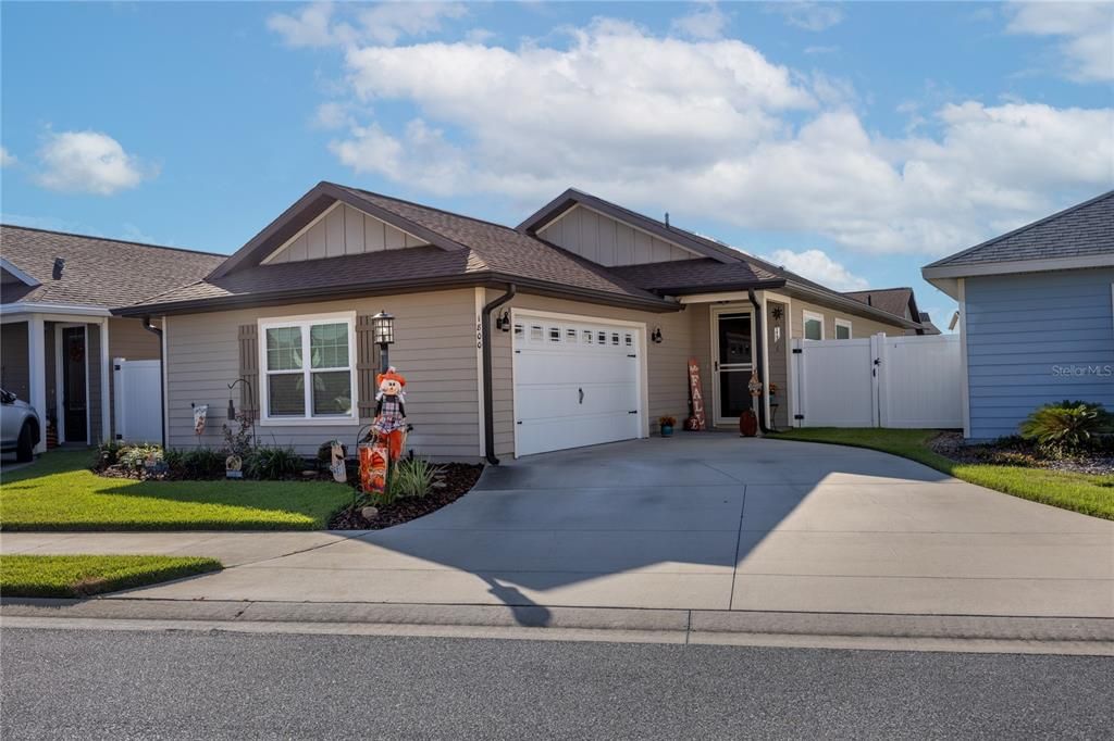 待售: $282,500 (2 贝兹, 2 浴室, 1333 平方英尺)