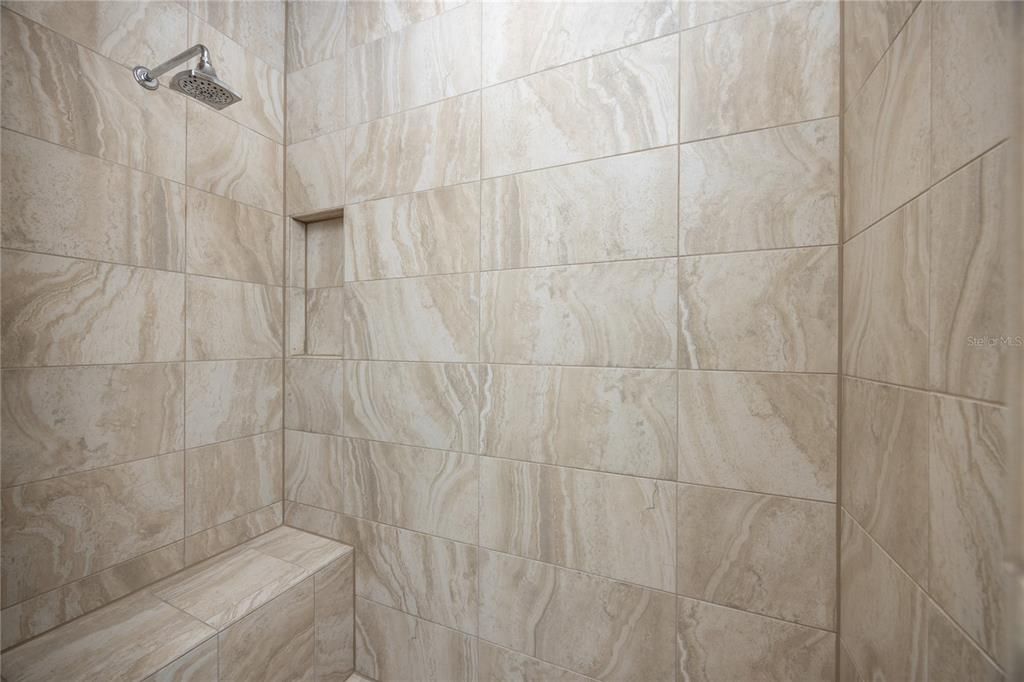 待售: $282,500 (2 贝兹, 2 浴室, 1333 平方英尺)