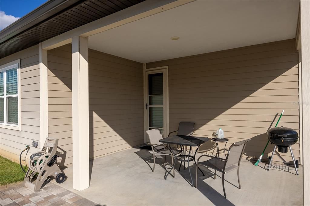 待售: $282,500 (2 贝兹, 2 浴室, 1333 平方英尺)