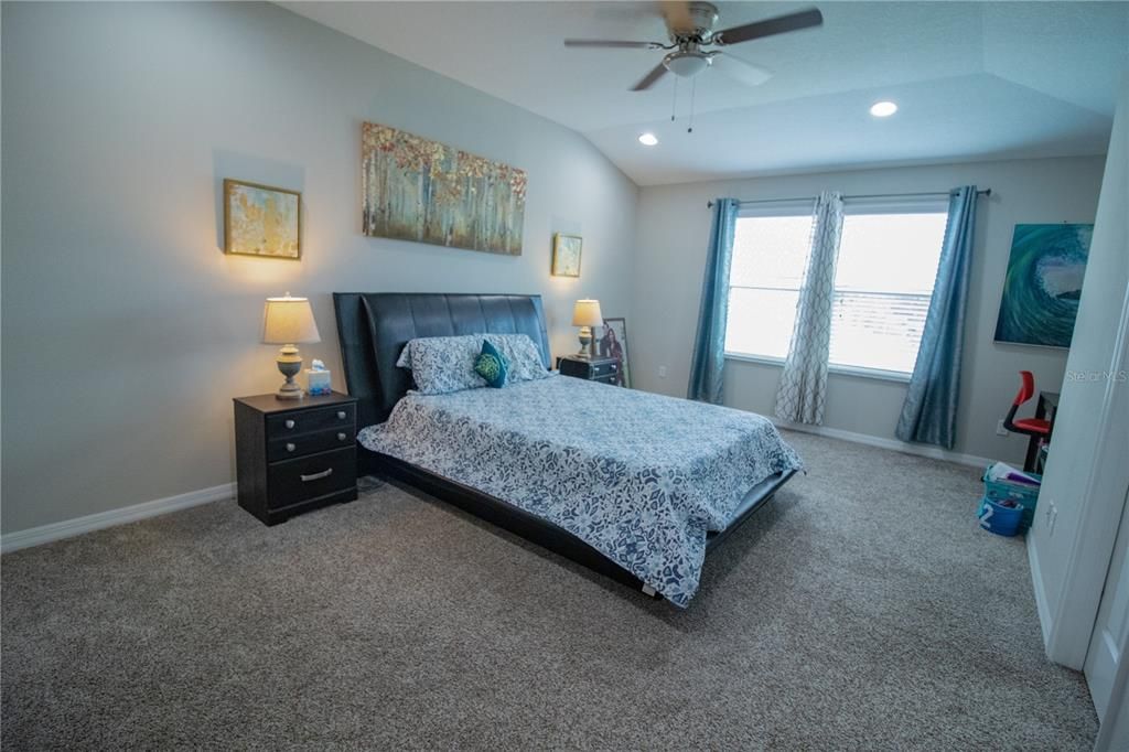 For Rent: $2,700 (3 beds, 2 baths, 2153 Square Feet)