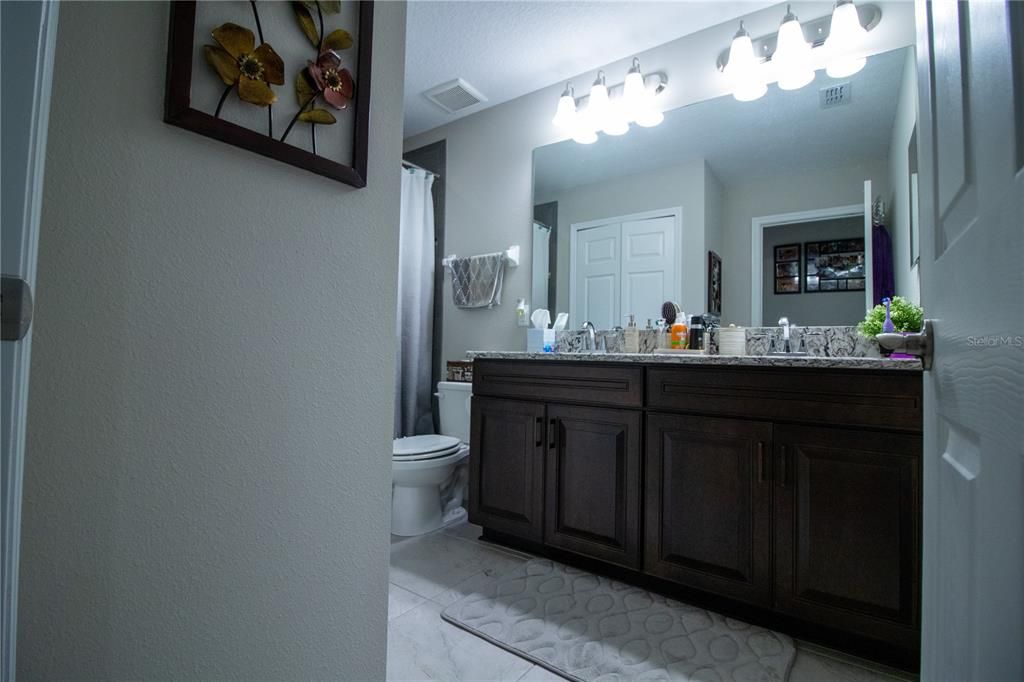 For Rent: $2,700 (3 beds, 2 baths, 2153 Square Feet)