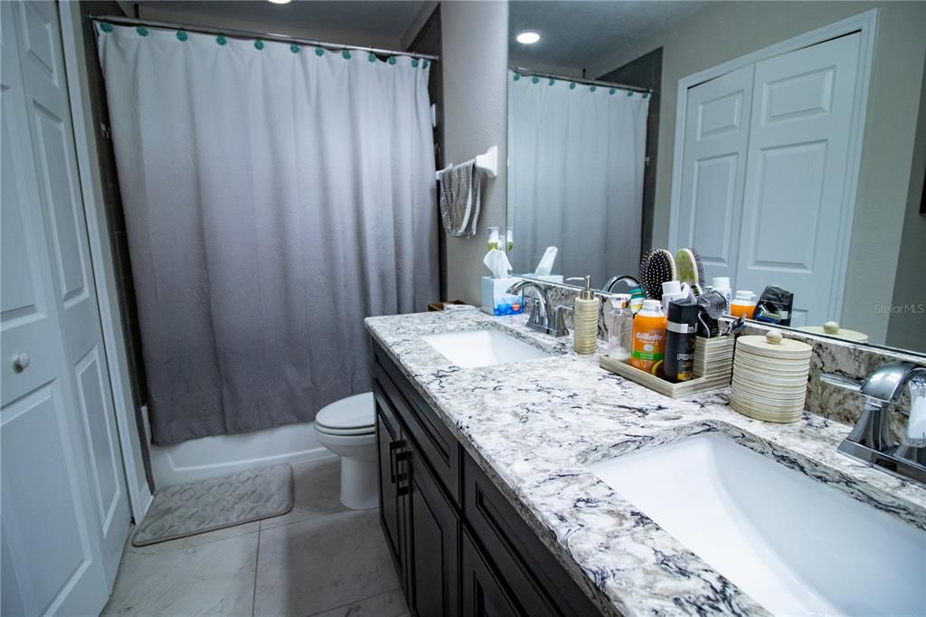 For Rent: $2,700 (3 beds, 2 baths, 2153 Square Feet)