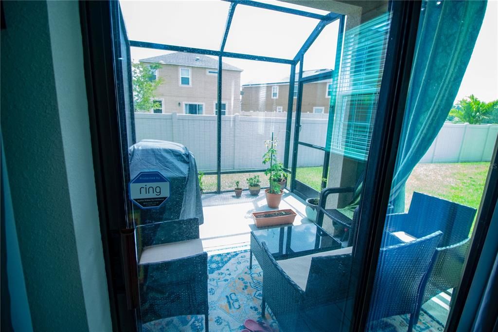 For Rent: $2,700 (3 beds, 2 baths, 2153 Square Feet)