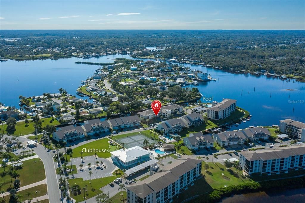 For Sale: $179,900 (2 beds, 2 baths, 1025 Square Feet)