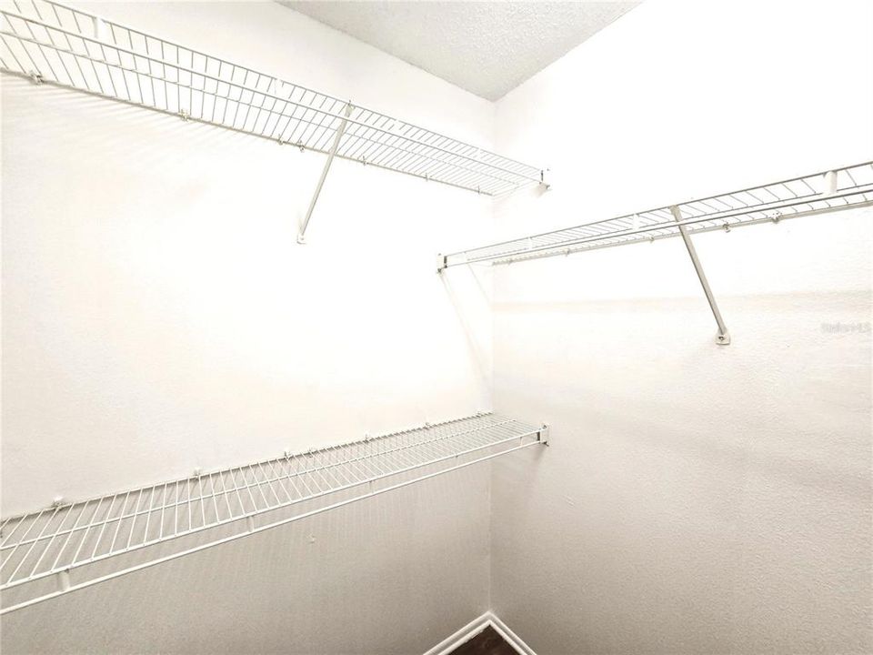 В аренду: $1,450 (2 спален, 2 ванн, 962 Квадратных фут)