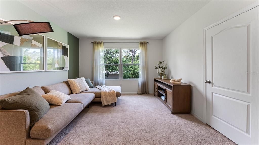 Activo con contrato: $424,990 (5 camas, 3 baños, 2601 Pies cuadrados)