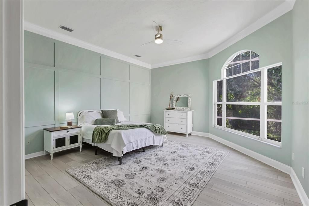 For Sale: $850,000 (3 beds, 2 baths, 2172 Square Feet)