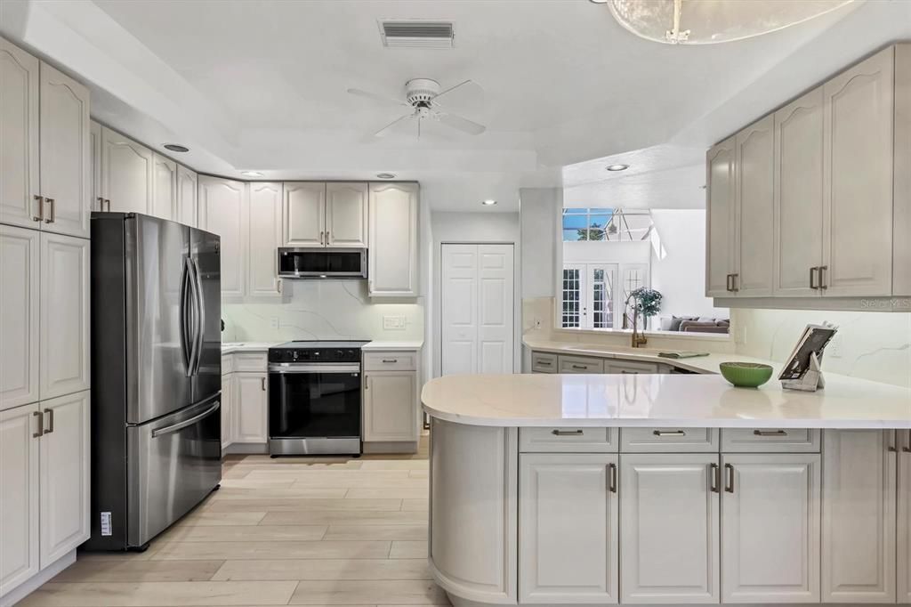 For Sale: $850,000 (3 beds, 2 baths, 2172 Square Feet)